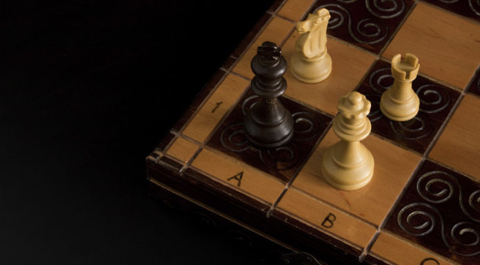 Komisja Etyki FIDE zawiesiła prezydenta tej organizacji Kirsana Iljumżynowa